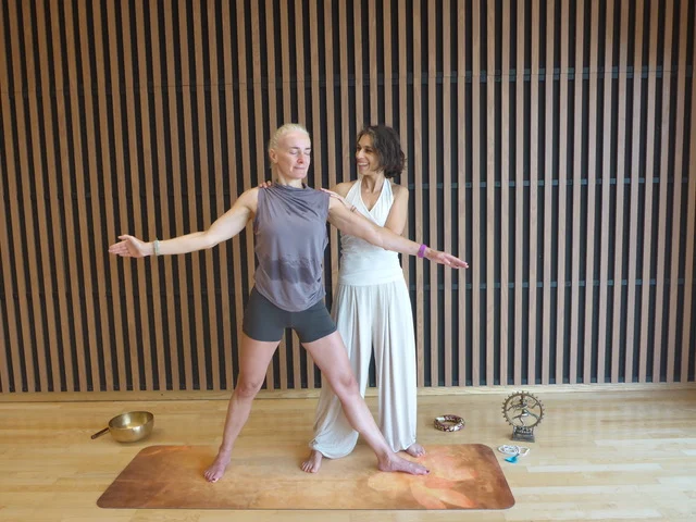 Séance de yoga accompagnement en travail individualisé